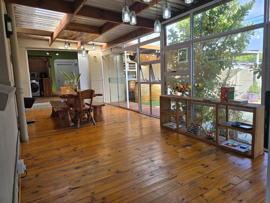 4 Bedroom Property for Sale in Thornton Western Cape